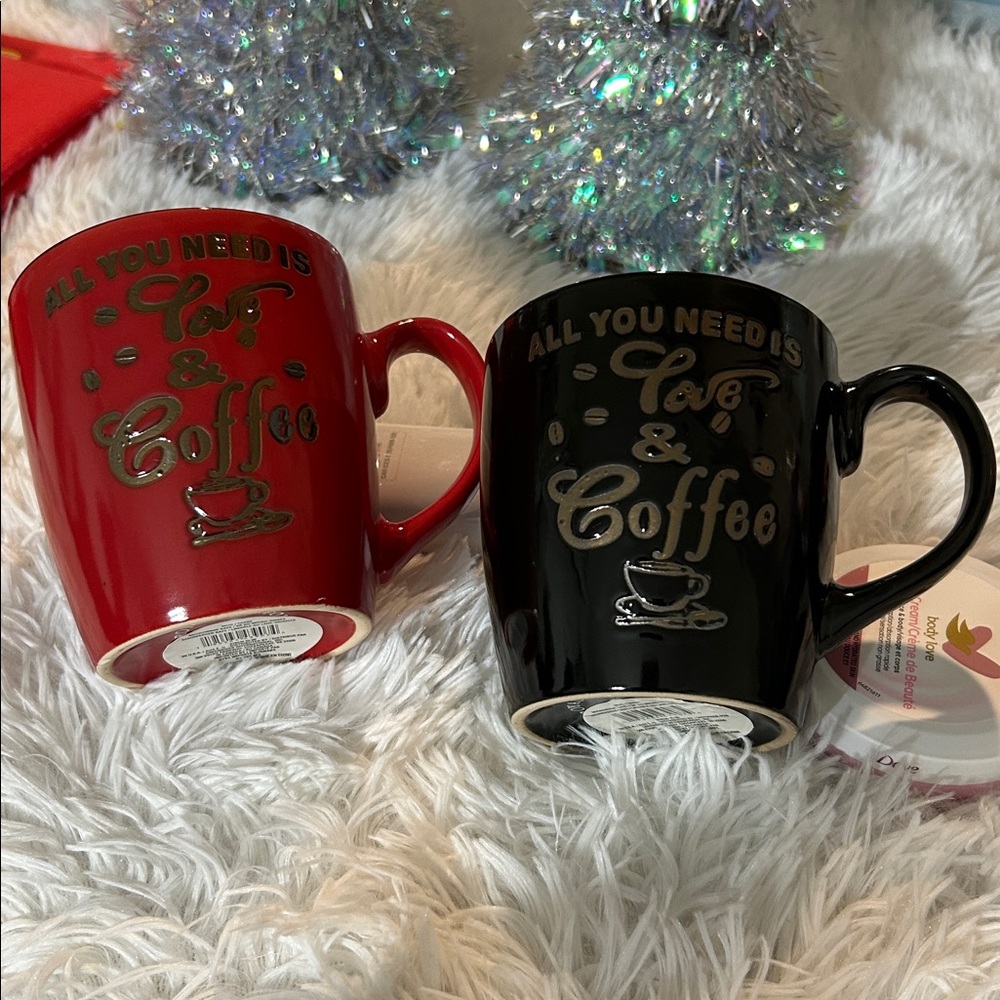 Royal Norfolk Festive Red and Black Mugs